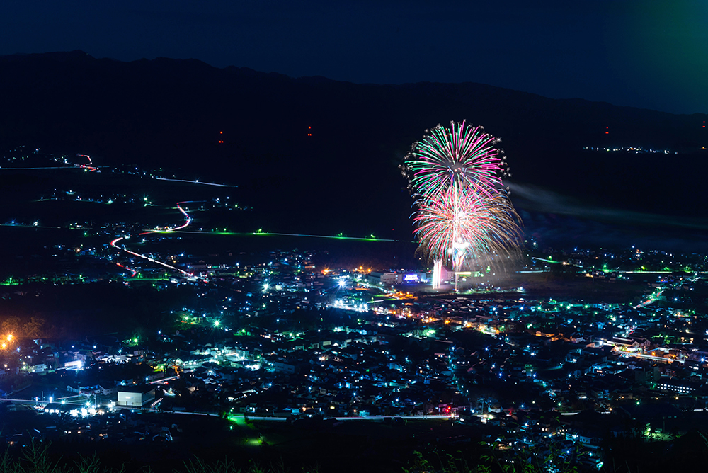 夜景と花火