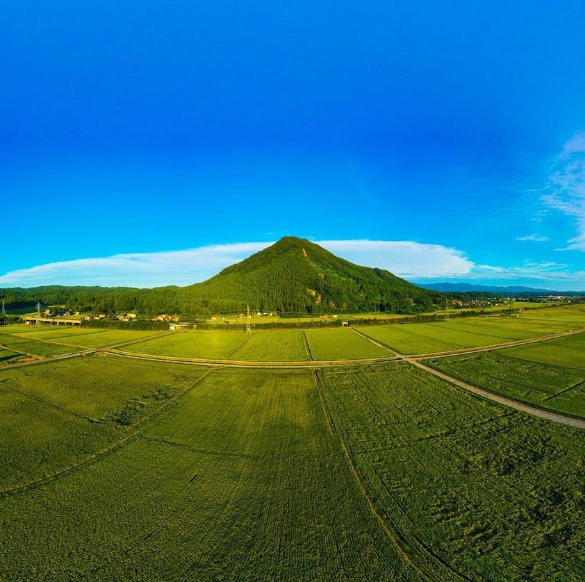 五城目町のシンボル「森山」